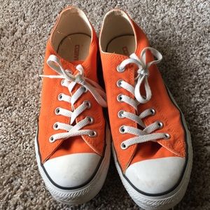 Orange lowtop Converse